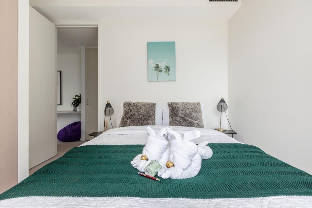 Light, Airy, Spacious Queens Road Apartment Melbourne Exterior photo