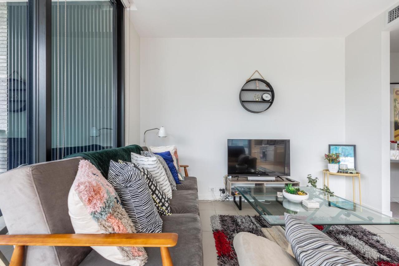 Light, Airy, Spacious Queens Road Apartment Melbourne Exterior photo
