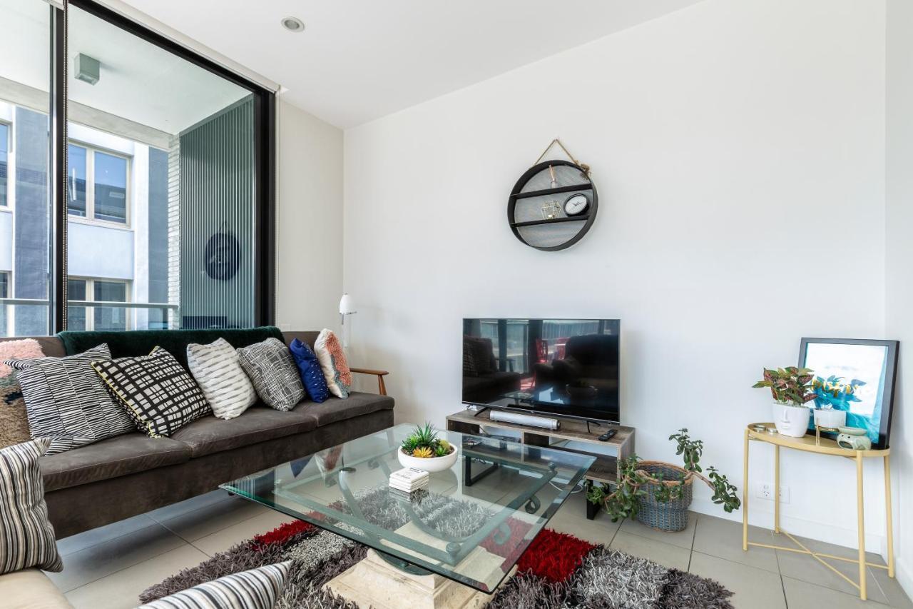 Light, Airy, Spacious Queens Road Apartment Melbourne Exterior photo