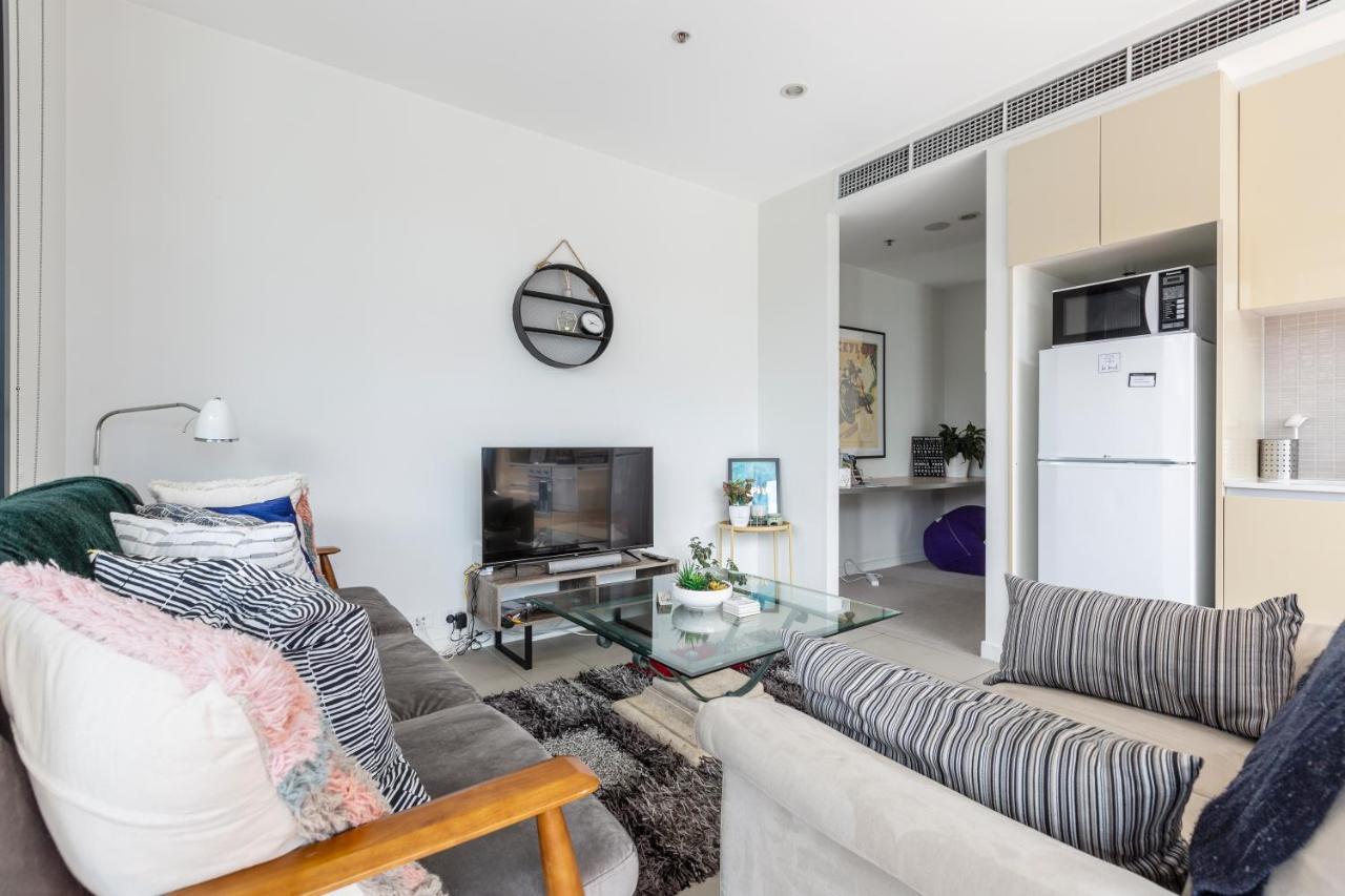 Light, Airy, Spacious Queens Road Apartment Melbourne Exterior photo