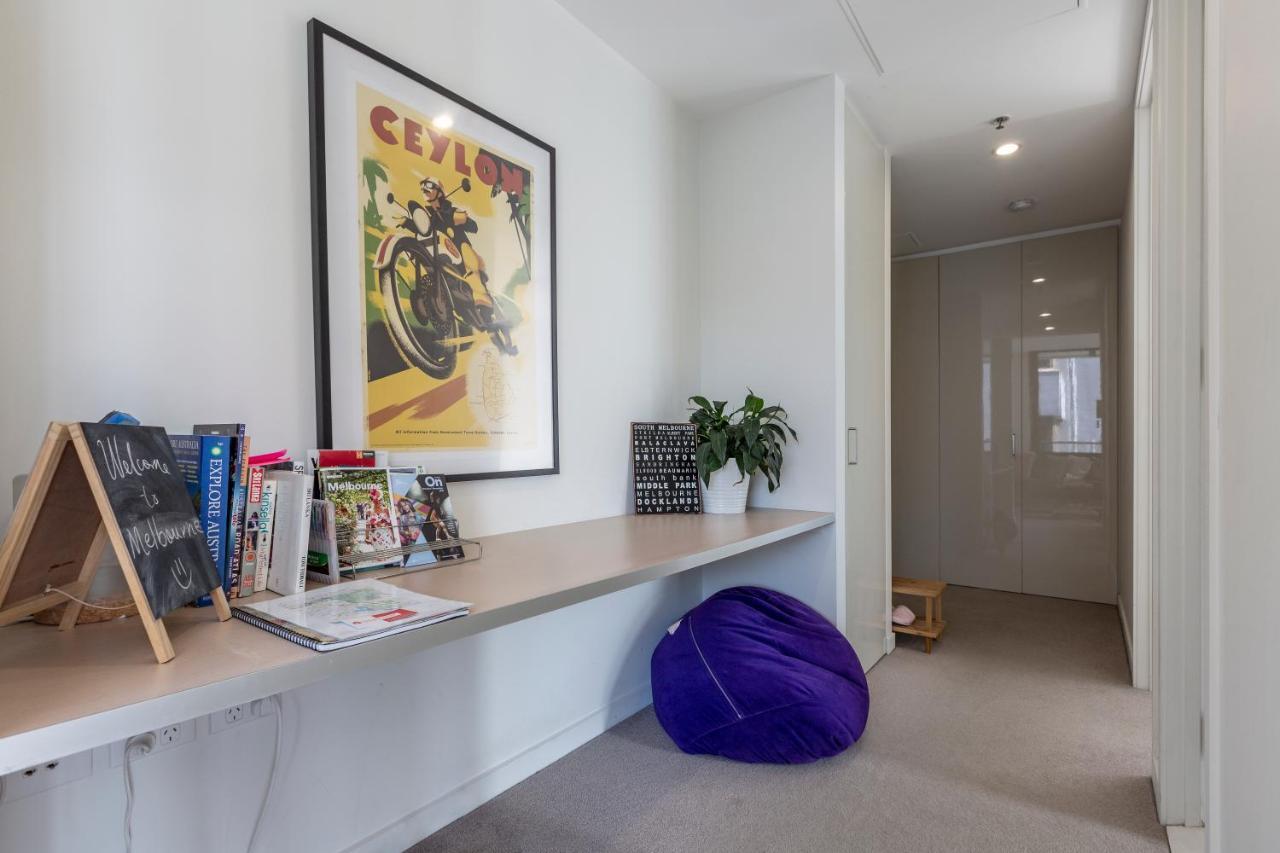 Light, Airy, Spacious Queens Road Apartment Melbourne Exterior photo